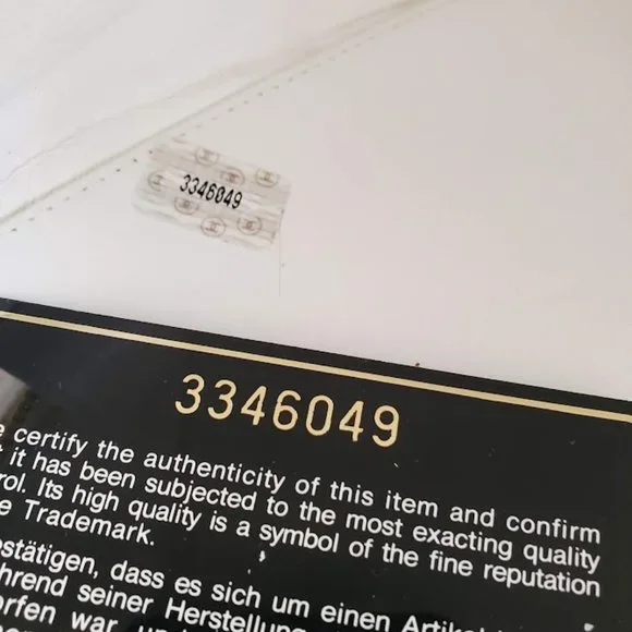 Chanel Vintage Heart Bag 1990's - Picture 10 of 11